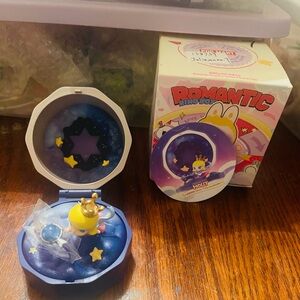 Secret to the Romantic Ring Box Series – Molly – Excellent Condition